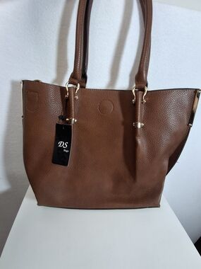 DS BAGS Brown Pebbled Tote with Gold Accents